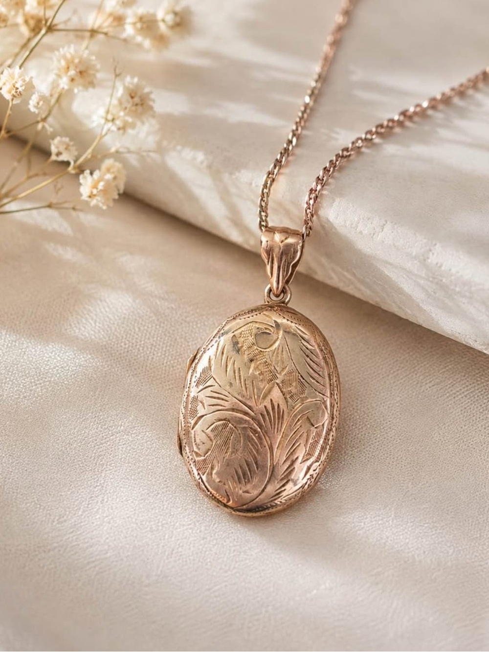 ✨Vintage 925 Sterling Silver Large Etched 1.5 inch Oval Locket✨